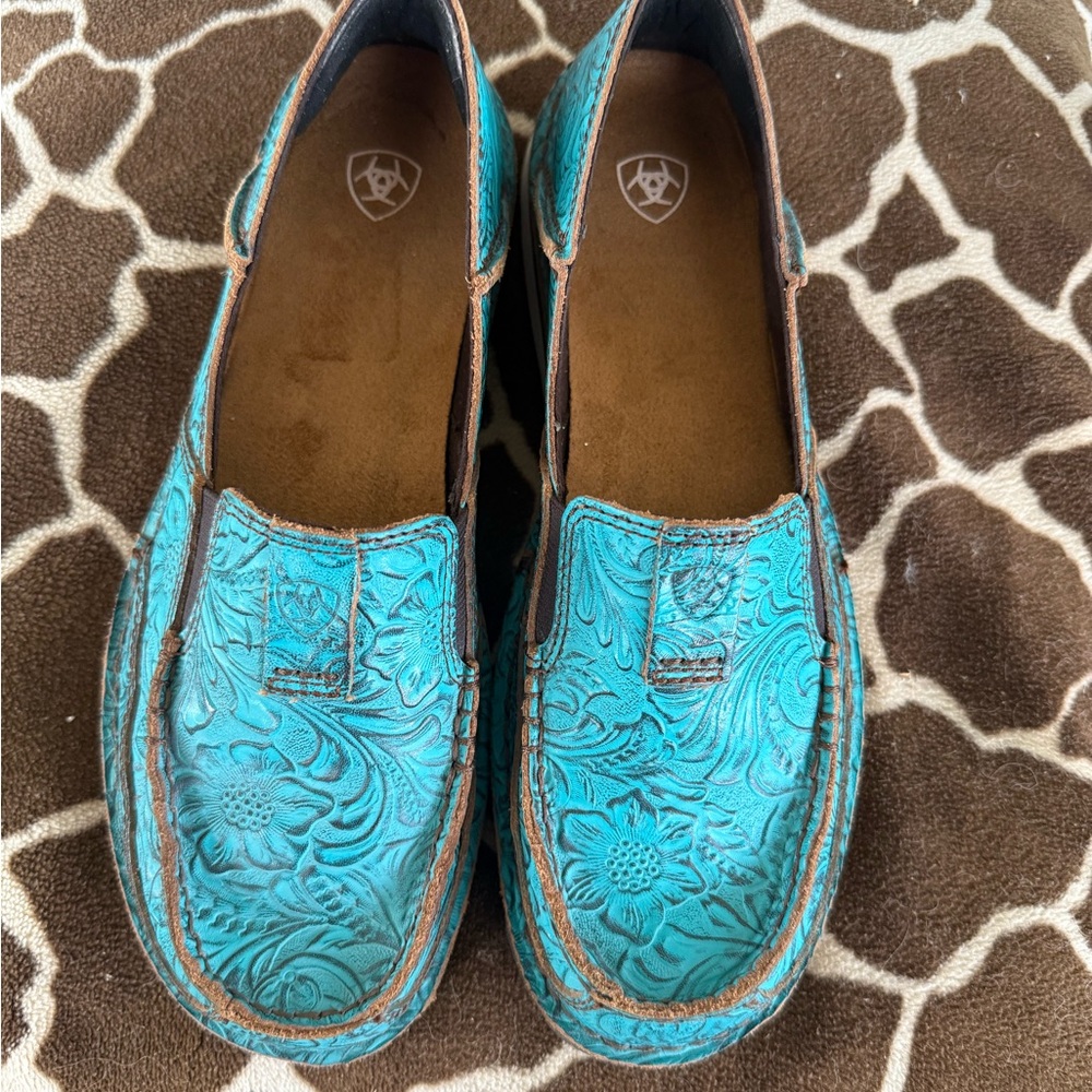 Ariat Women's Embossed Turquoise Flats